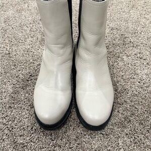 DKNY light grey Ankle Boots